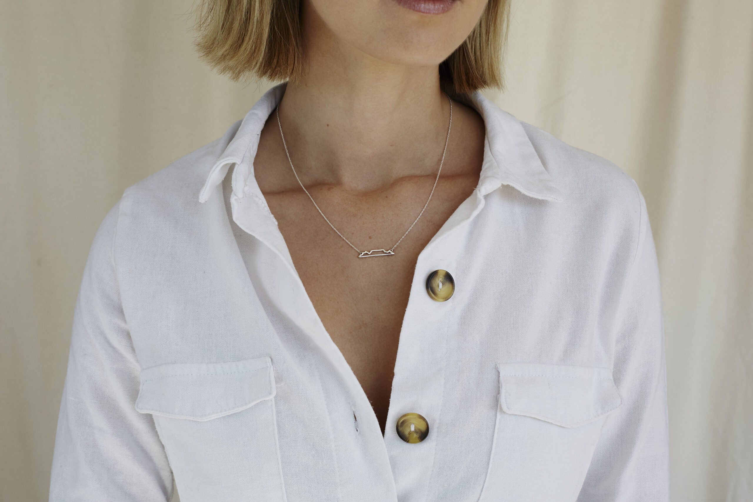 9kt Table Mountain Necklace image 2