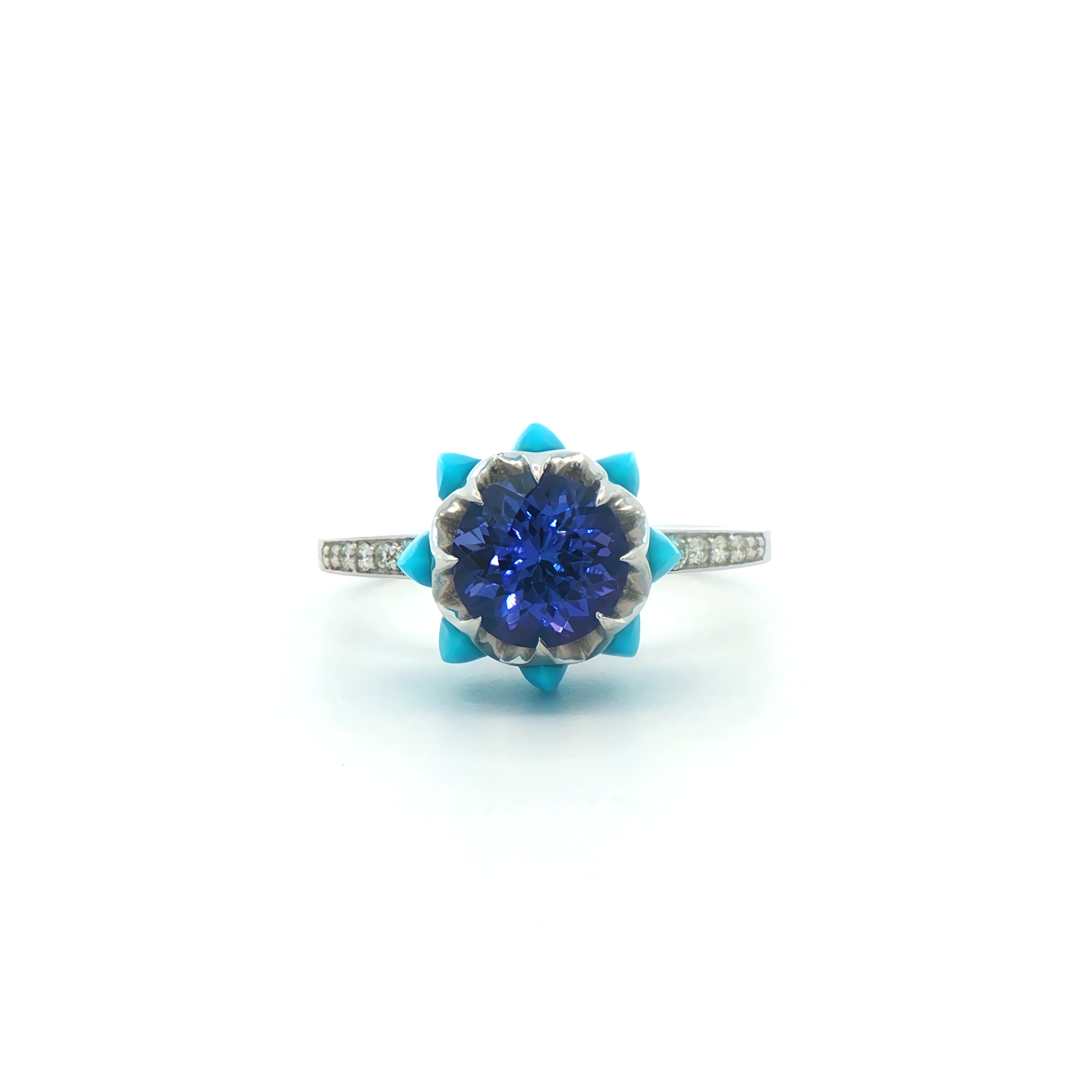 Tanzanite Round Queen protea Ring