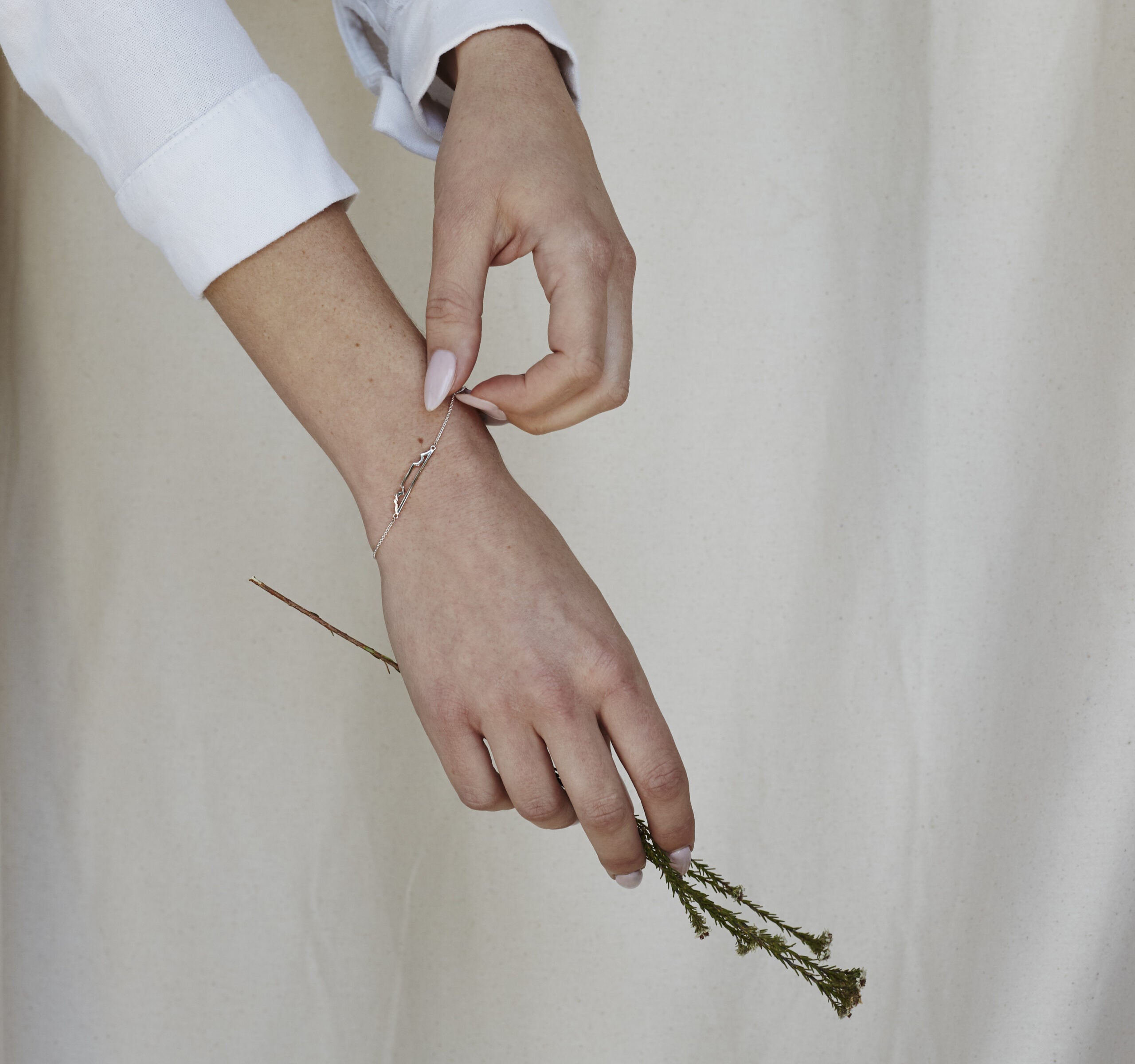 9kt Table Mountain Bracelet image 2