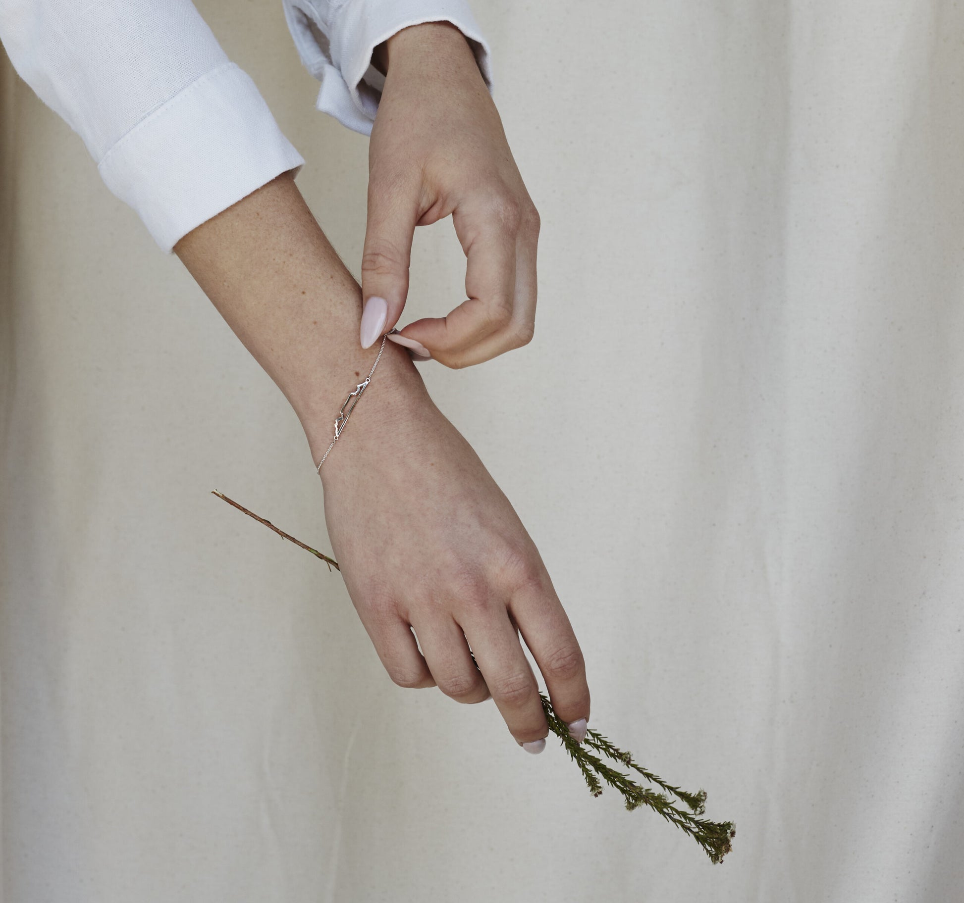 9kt Table Mountain Bracelet image 2